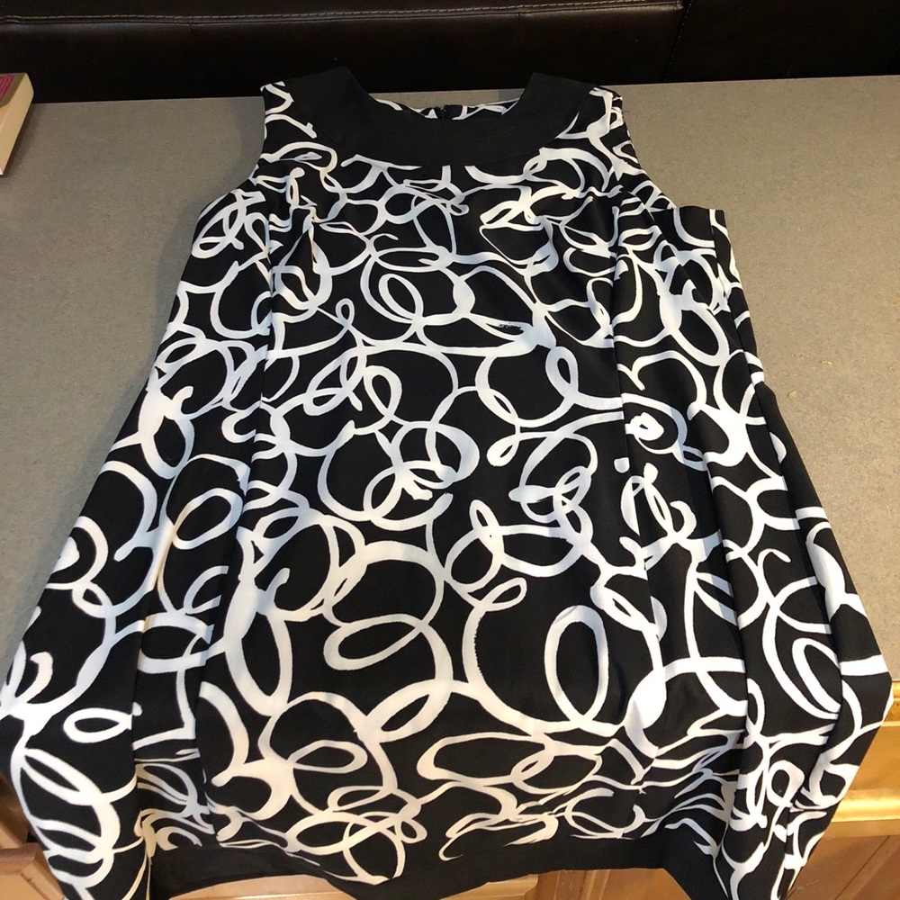 Women’s Black and White Midi Dress
